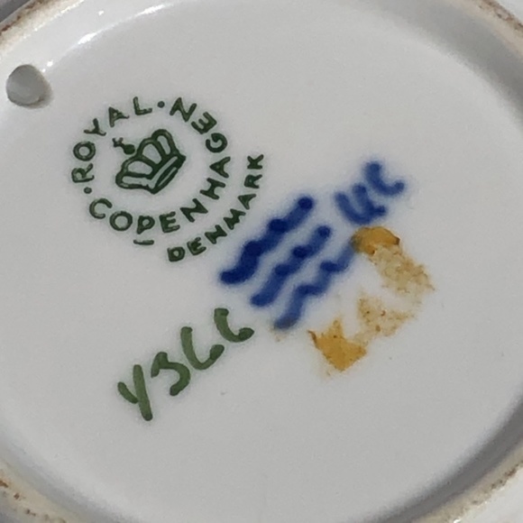 VINTAGE ROYAL COPENHAGEN DENMARK ICE FLOW POLAR BEAR DISH #4366 - Picture 7 of 12